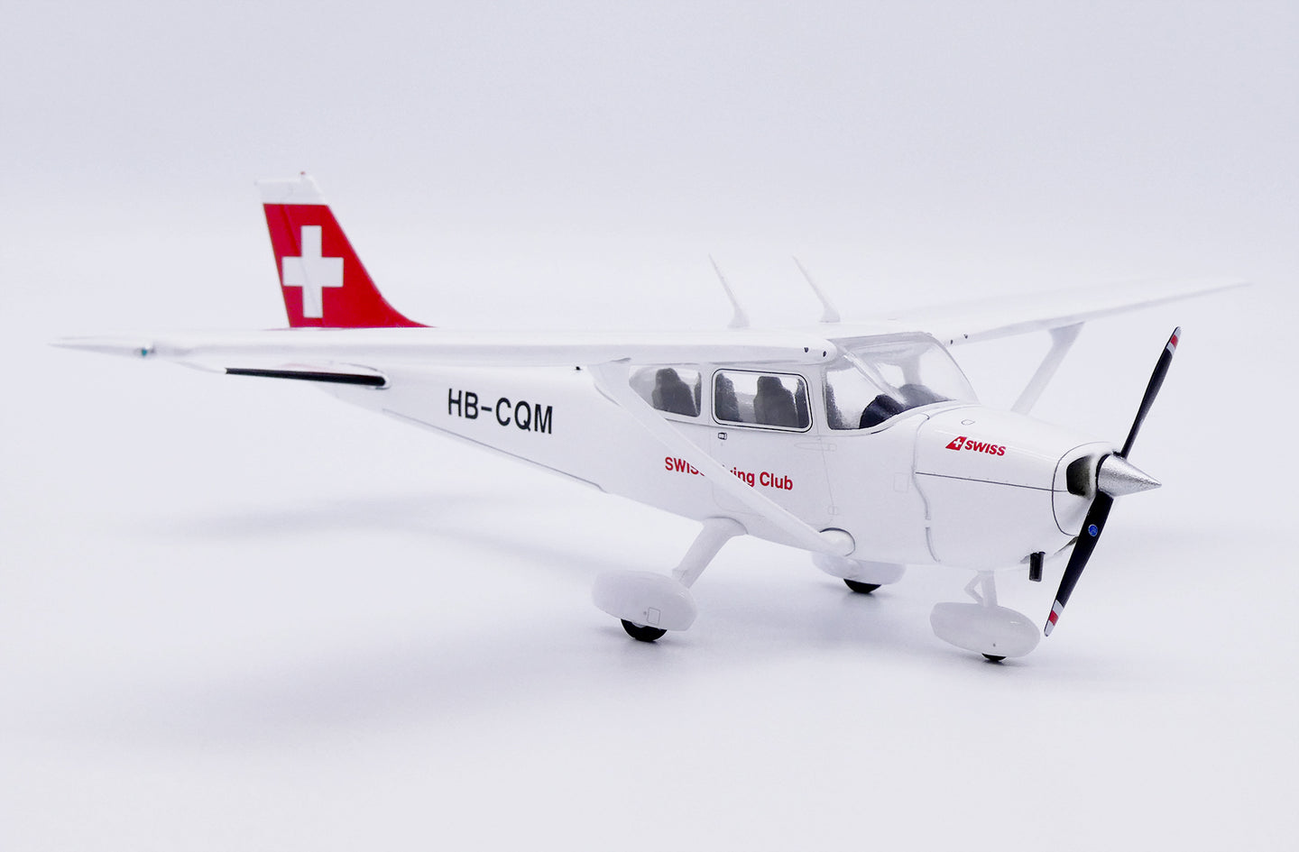 JC WINGS CESSNA 172N SKYHAWK SWISS FLYING CLUB REG: HB-CQM