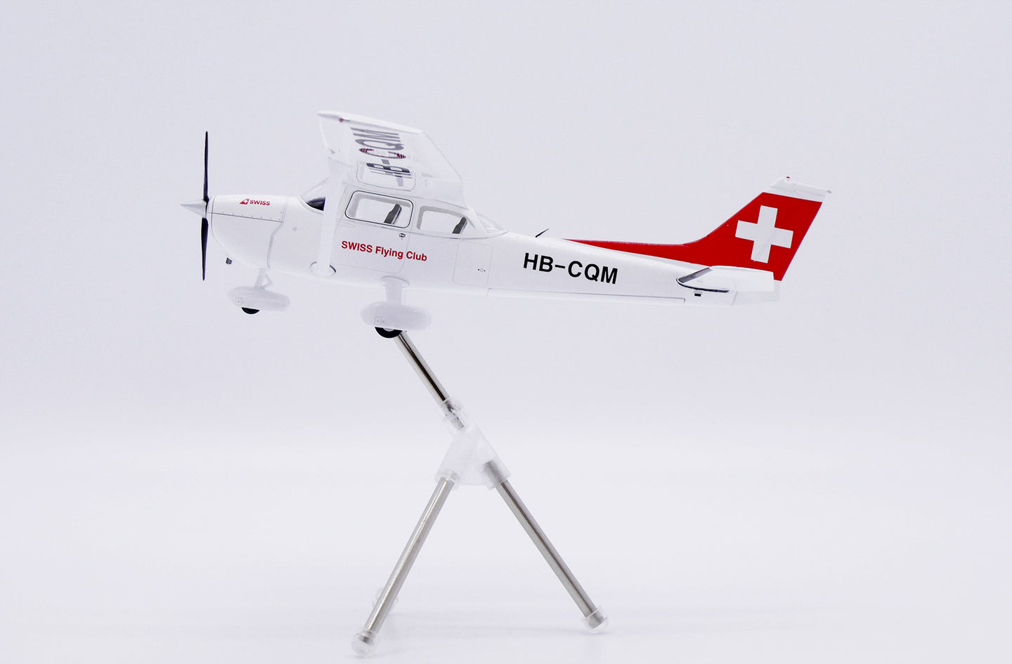JC WINGS CESSNA 172N SKYHAWK SWISS FLYING CLUB REG: HB-CQM