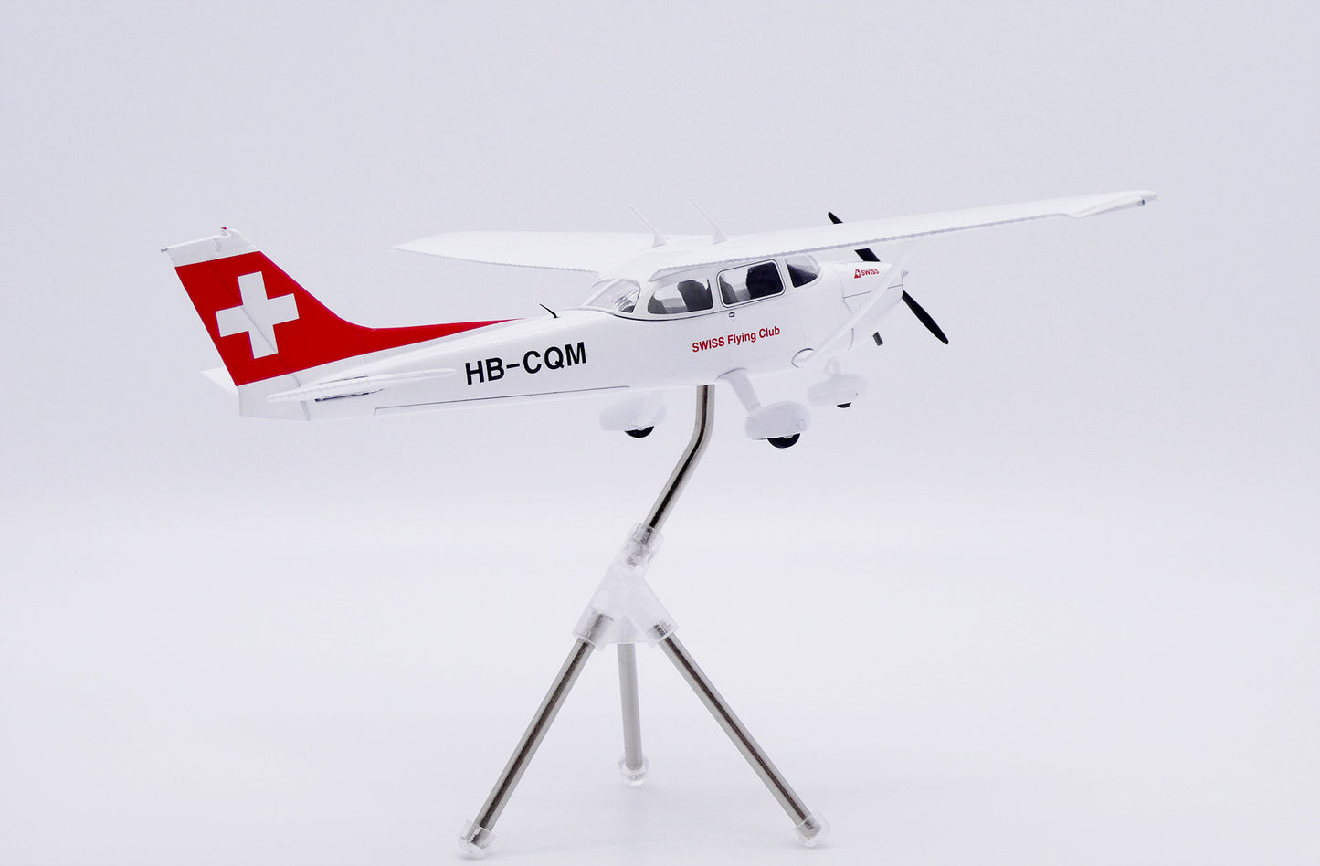 JC WINGS CESSNA 172N SKYHAWK SWISS FLYING CLUB REG: HB-CQM