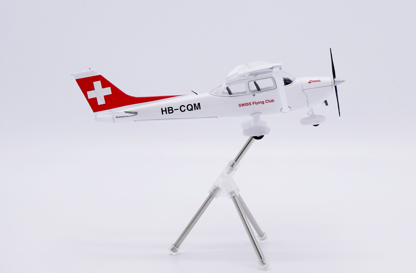 JC WINGS CESSNA 172N SKYHAWK SWISS FLYING CLUB REG: HB-CQM