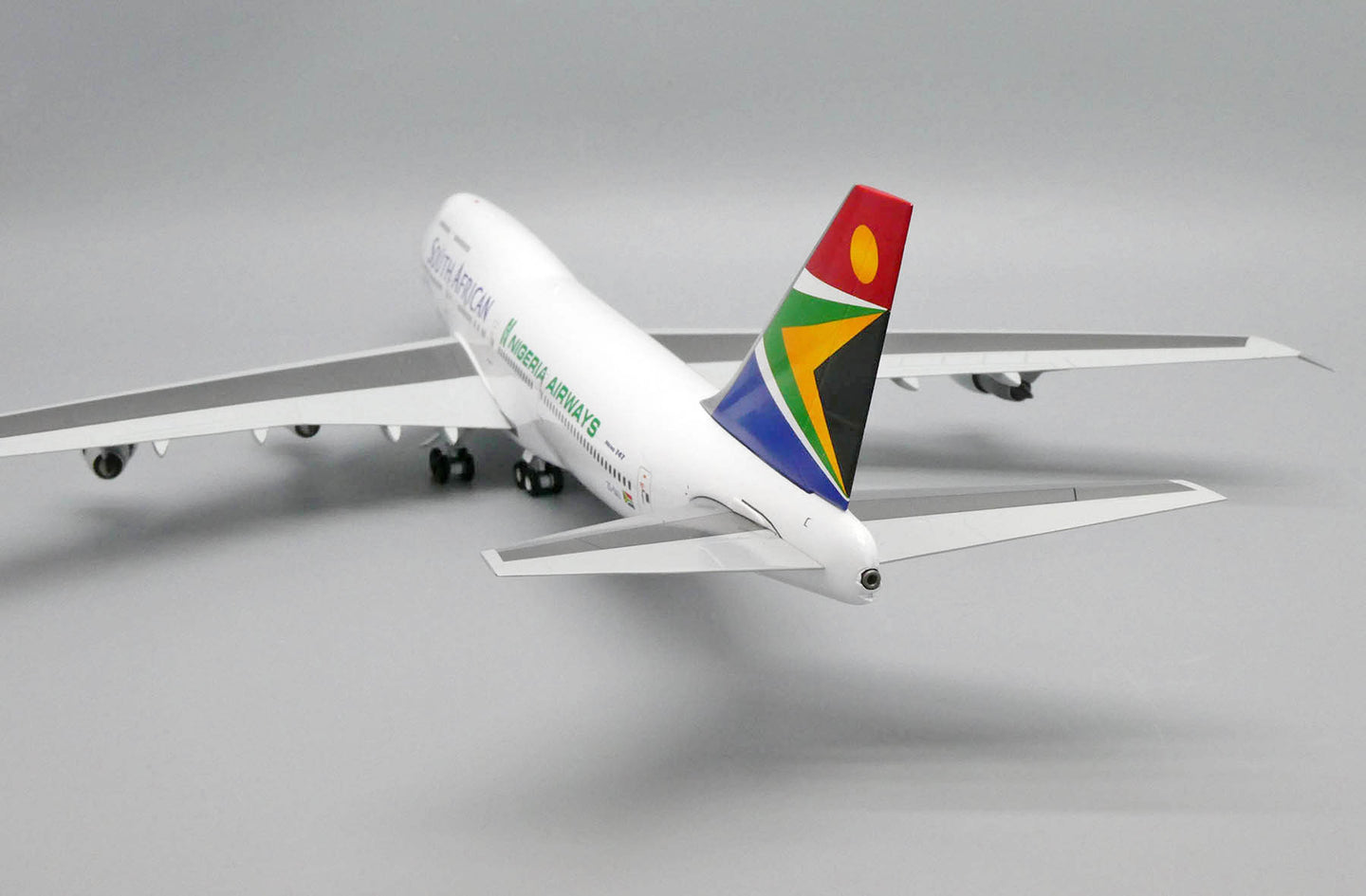 JC WINGS B747-300 SOUTH AFRICAN AIRWAYS "NIGERIA AIRWAYS" REG: ZS-SAU
