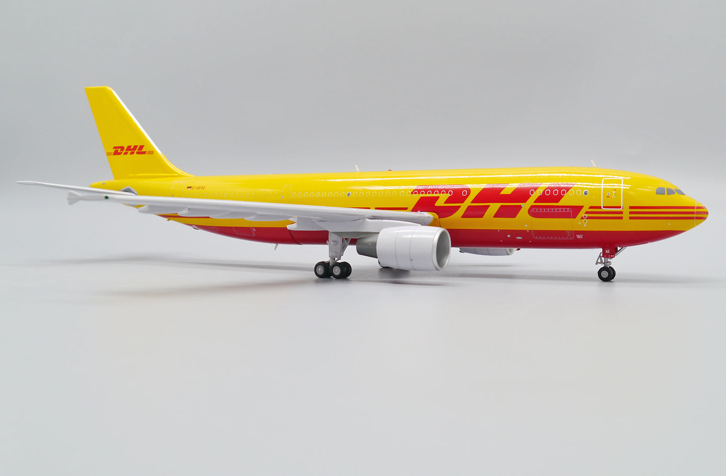 JC WINGS  A300-600R(F) DHL REG: D-AEAE