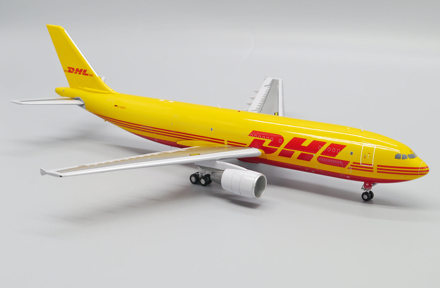 JC WINGS  A300-600R(F) DHL REG: D-AEAE