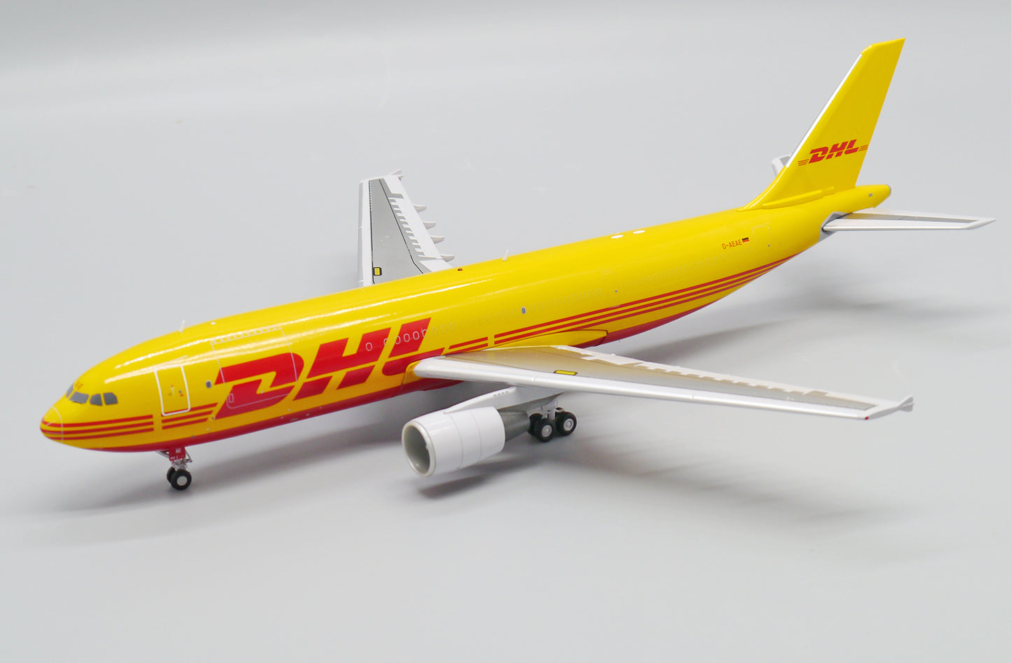 JC WINGS  A300-600R(F) DHL REG: D-AEAE