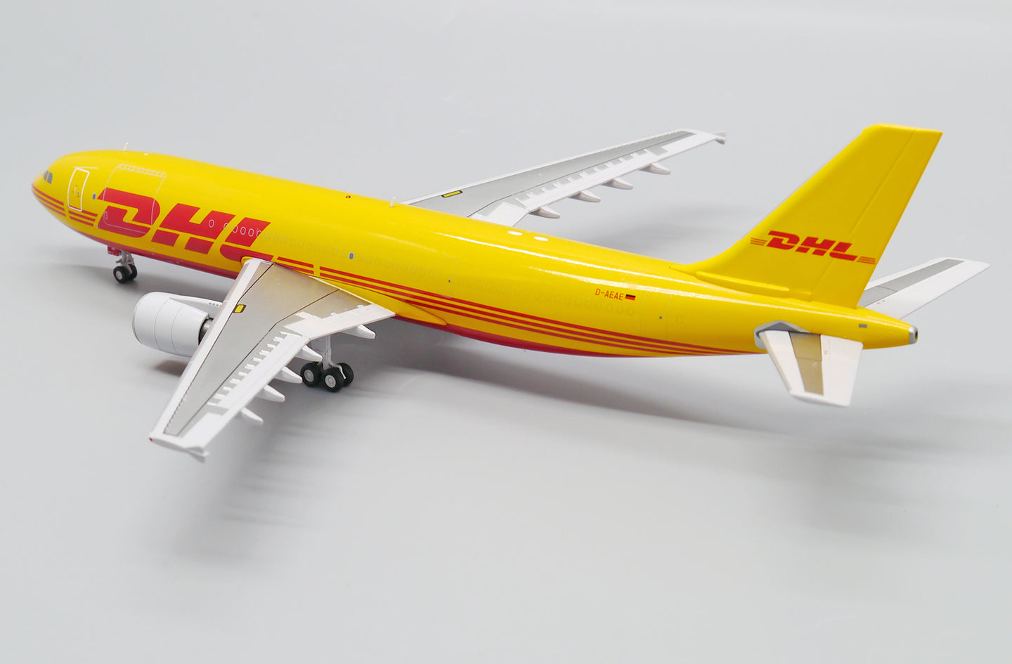 JC WINGS  A300-600R(F) DHL REG: D-AEAE