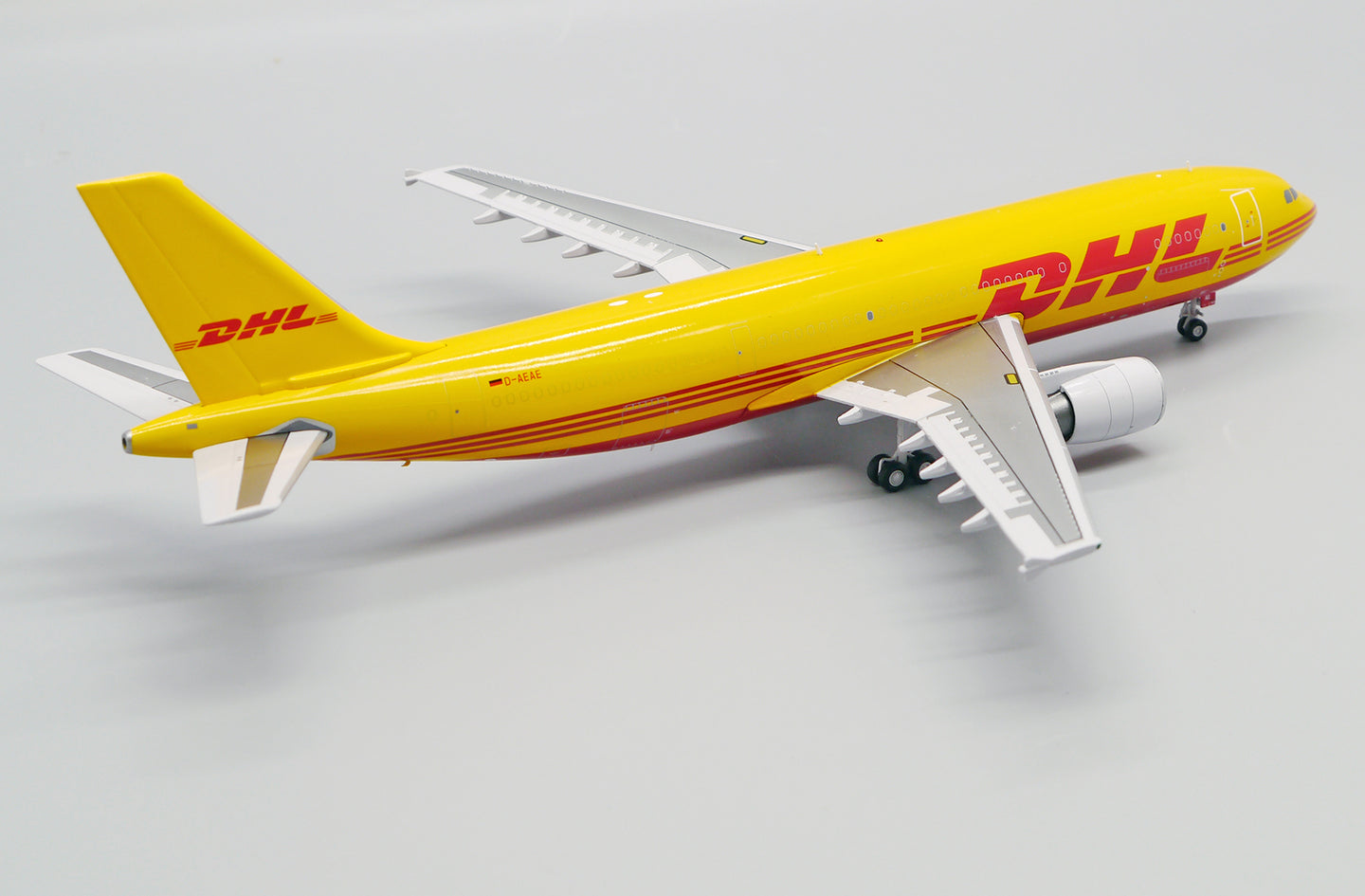 JC WINGS  A300-600R(F) DHL REG: D-AEAE