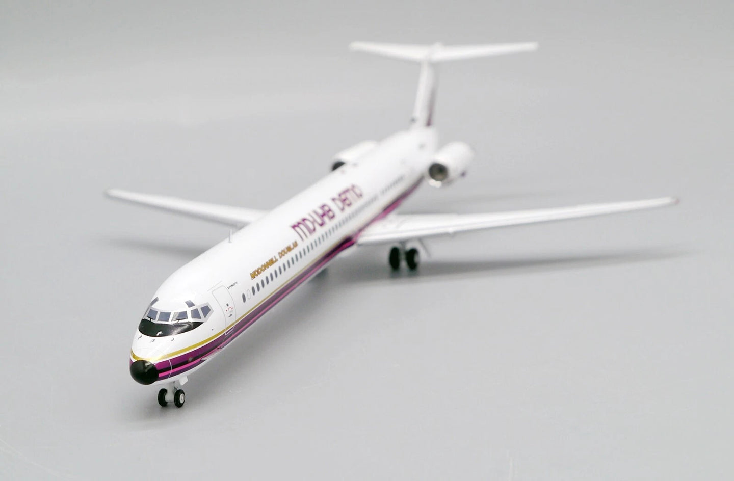 JC WINGS MD-81 HOUSE COLOUR REG: N980DC