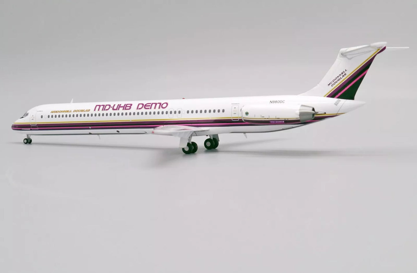 JC WINGS MD-81 HOUSE COLOUR REG: N980DC