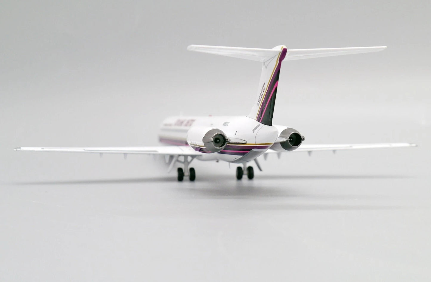 JC WINGS MD-81 HOUSE COLOUR REG: N980DC
