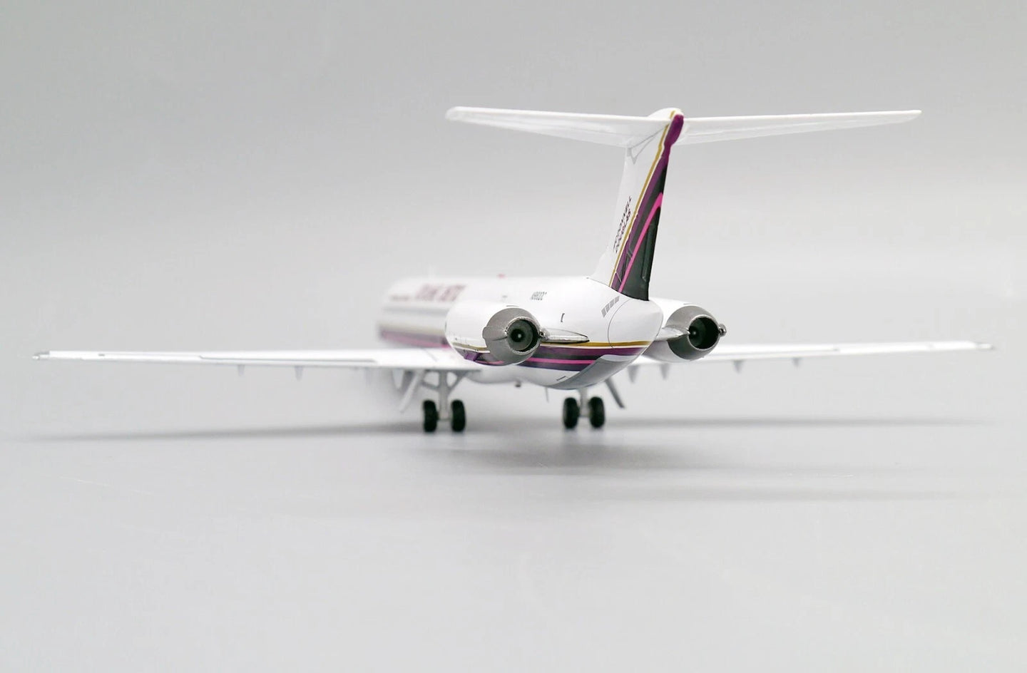 JC WINGS MD-81 HOUSE COLOUR REG: N980DC