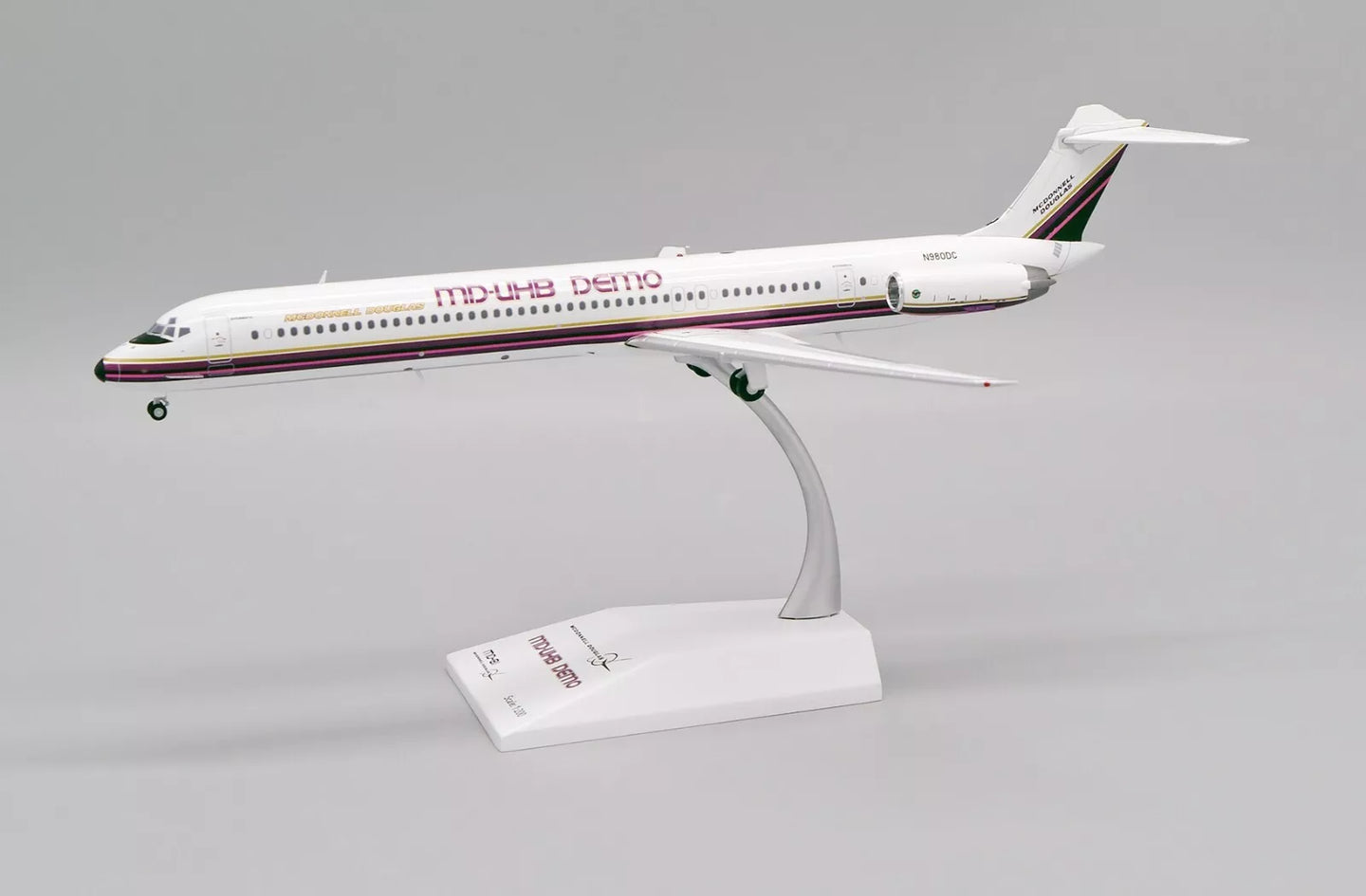 JC WINGS MD-81 HOUSE COLOUR REG: N980DC