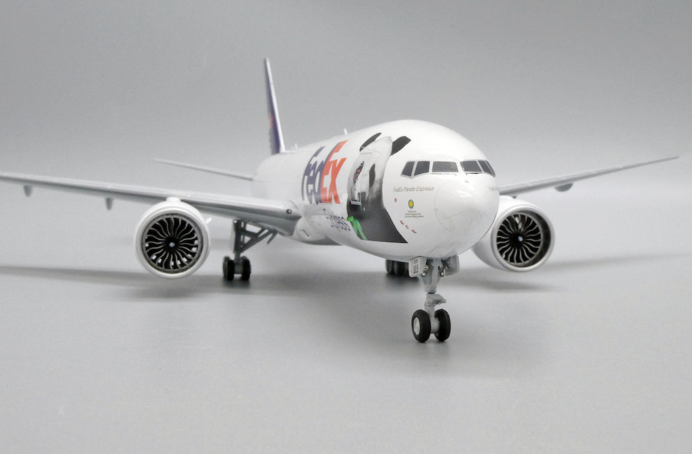 JC WINGS B777F FEDEX "PANDA EXPRESS" REG: N885FD