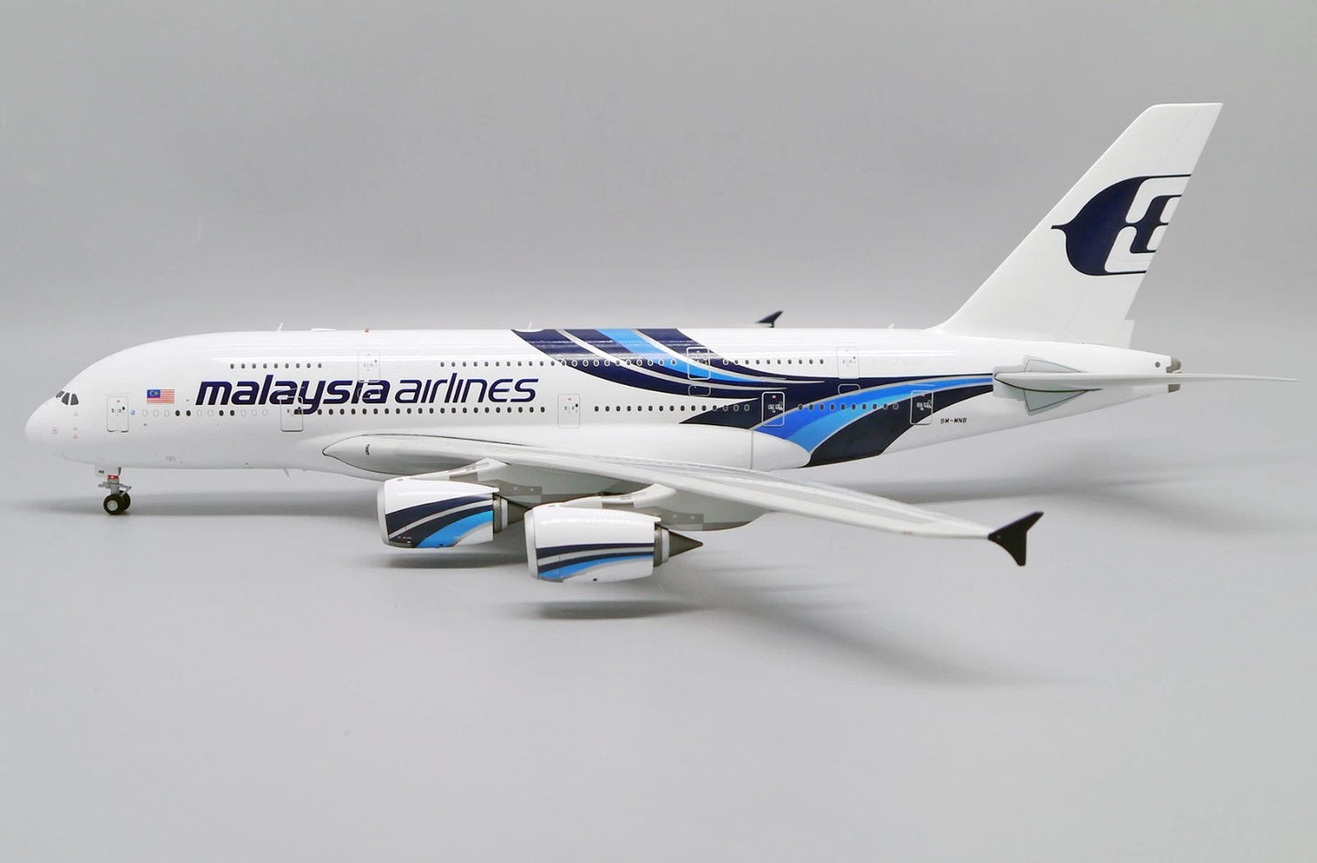 JC WINGS A380 MALAYSIA AIRLINES REG: 9M-MNB