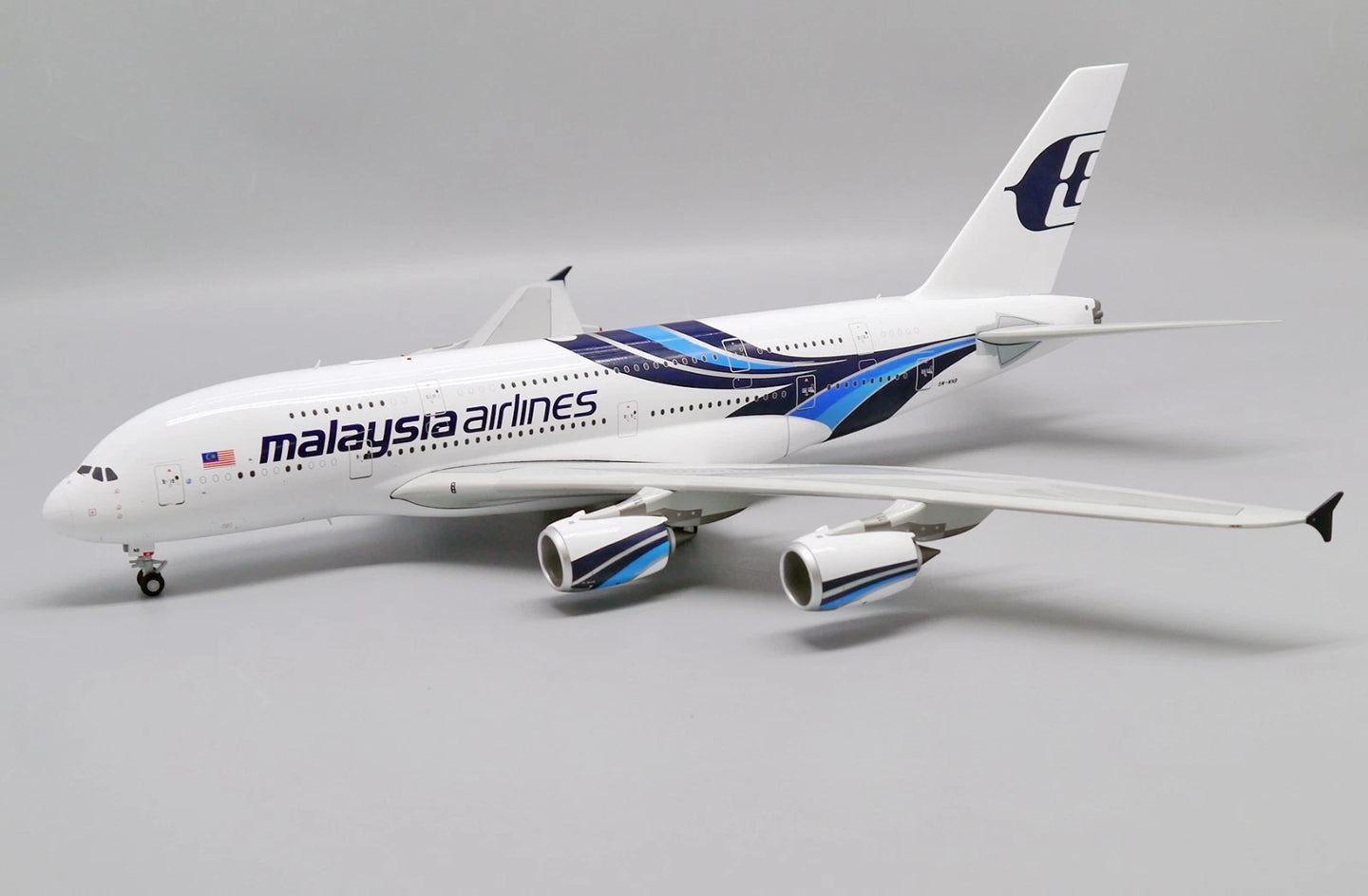JC WINGS A380 MALAYSIA AIRLINES REG: 9M-MNB