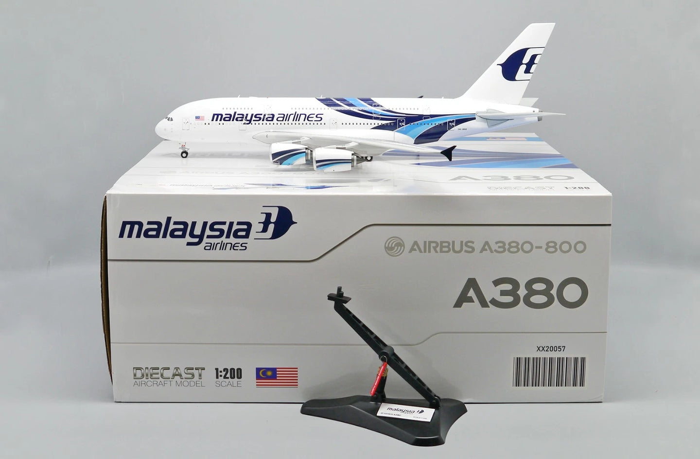 JC WINGS A380 MALAYSIA AIRLINES REG: 9M-MNB