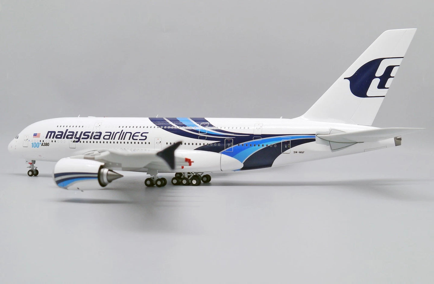 JC WINGS A380 MALAYSIA AIRLINES "100TH A380" REG: 9M-MNF