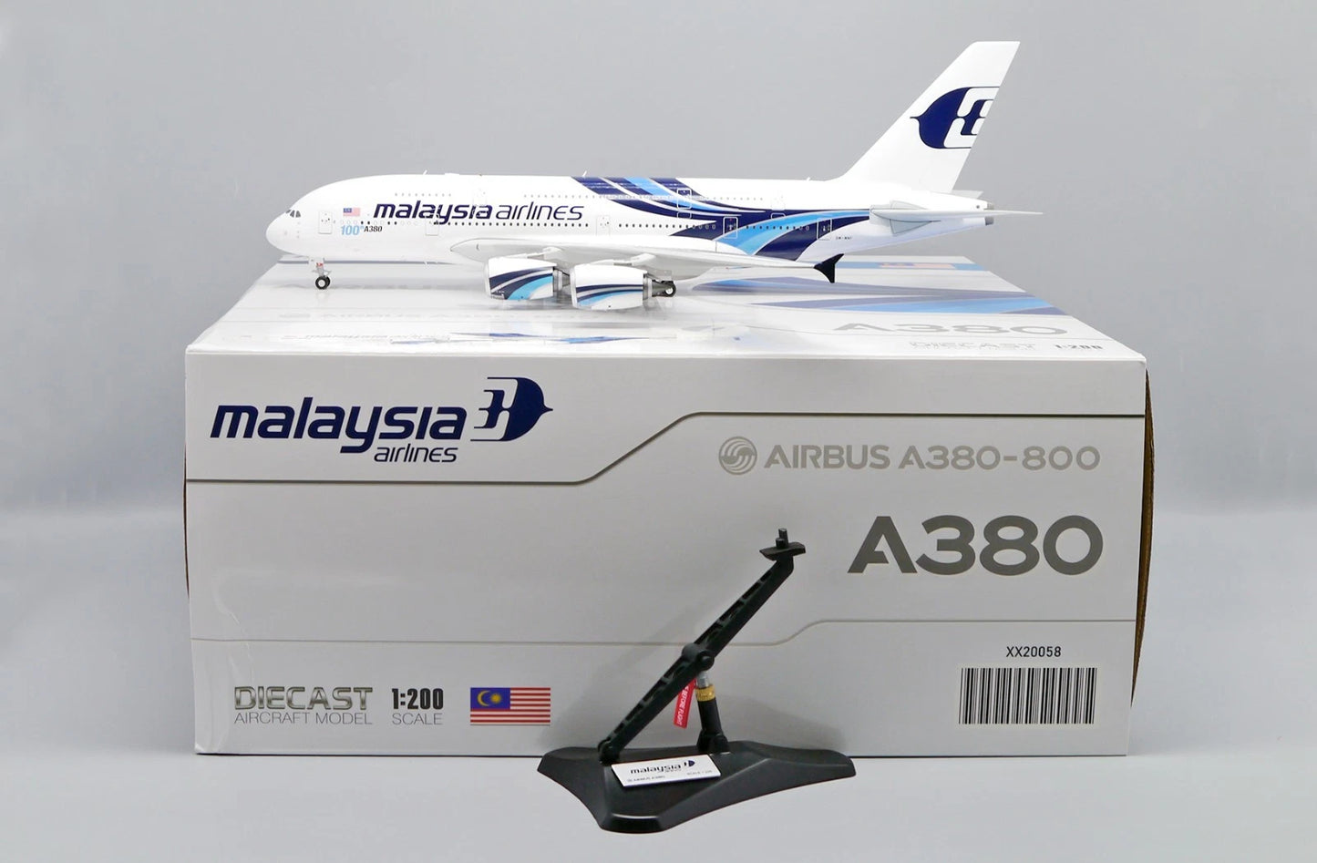 JC WINGS A380 MALAYSIA AIRLINES "100TH A380" REG: 9M-MNF
