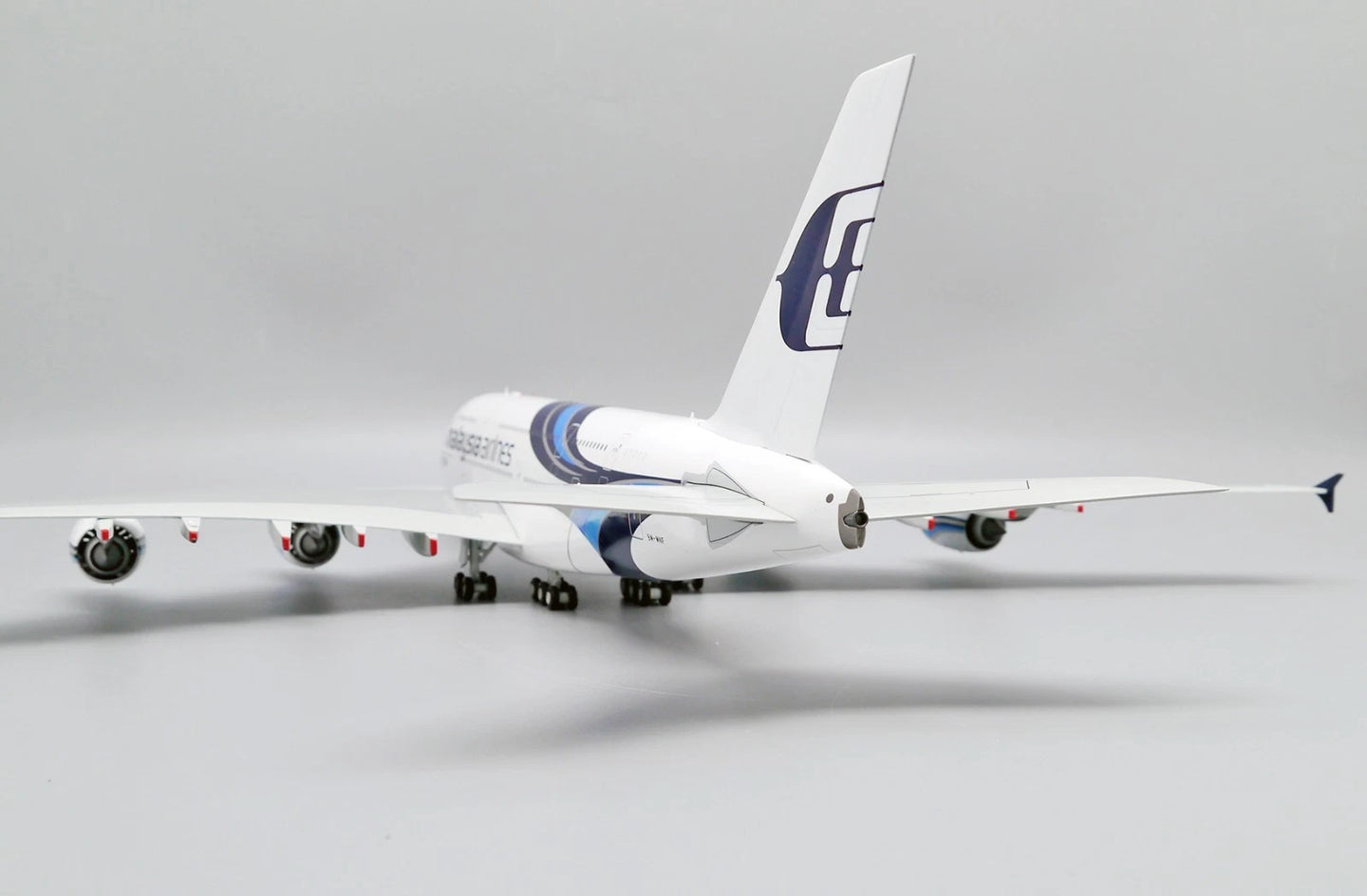 JC WINGS A380 MALAYSIA AIRLINES "100TH A380" REG: 9M-MNF