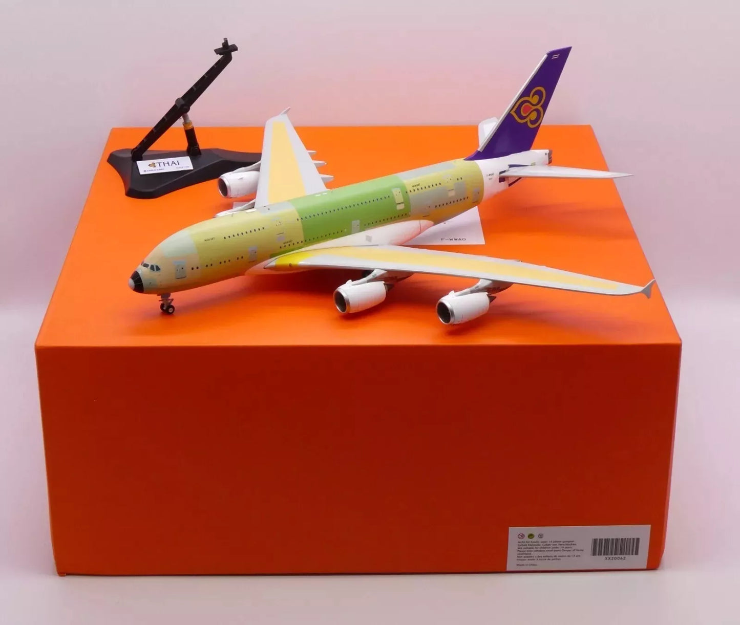 JC WINGS A380 THAI AIRWAYS "BARE METAL" REG: F-WWAO (LIMITED TO 180PCS)