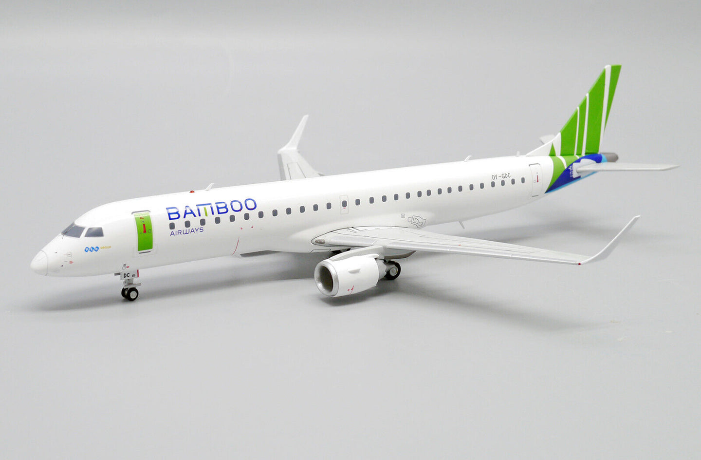 JC WINGS E190-200LR BAMBOO AIRWAYS REG: OY-GDC