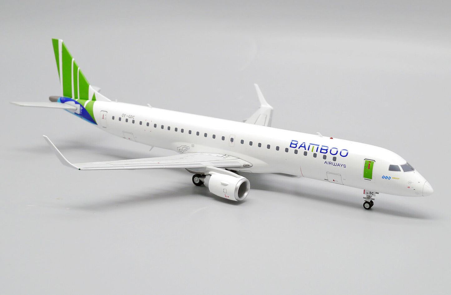 JC WINGS E190-200LR BAMBOO AIRWAYS REG: OY-GDC