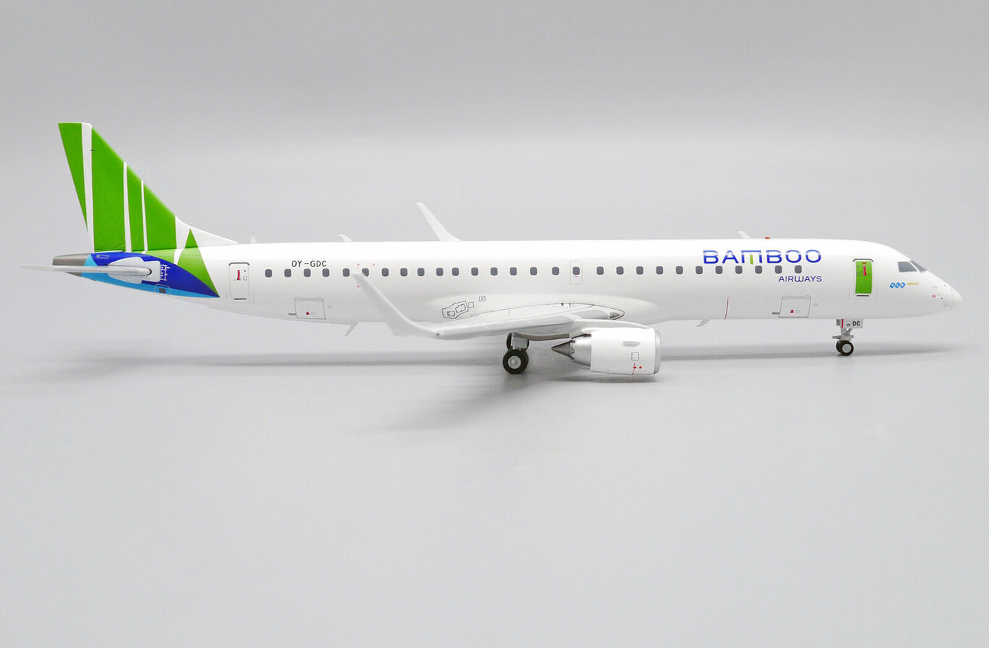 JC WINGS E190-200LR BAMBOO AIRWAYS REG: OY-GDC
