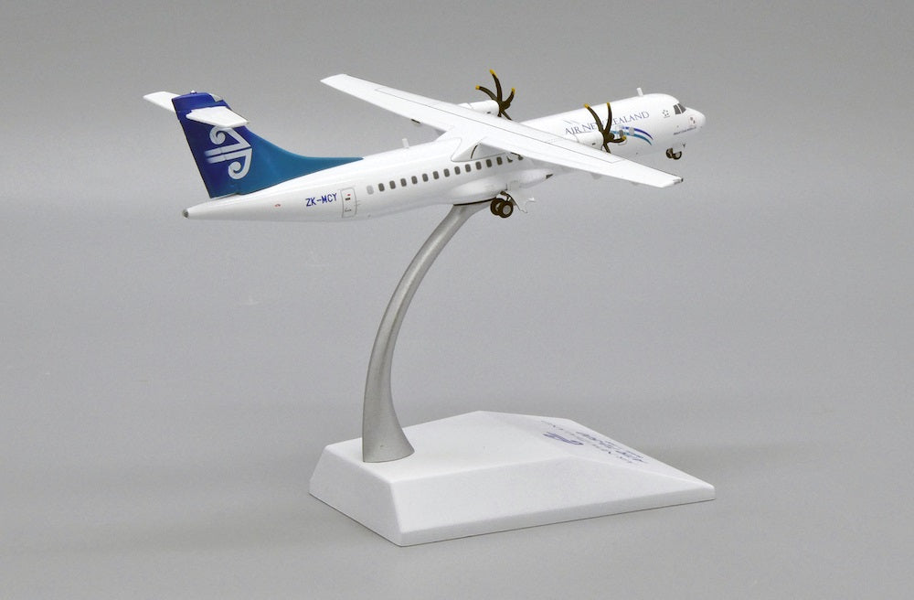 JC WINGS ATR-72 AIR NEW ZEALAND REG: ZK-MCY