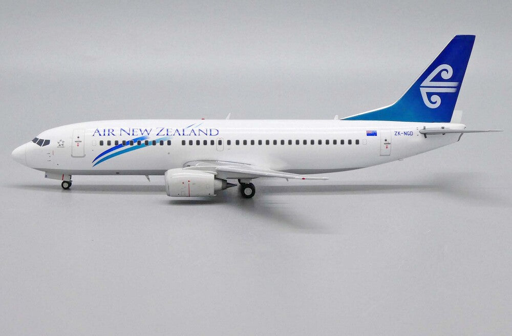 JCWINGS B737-300 AIR NEW ZEALAND REG: ZK-NGD