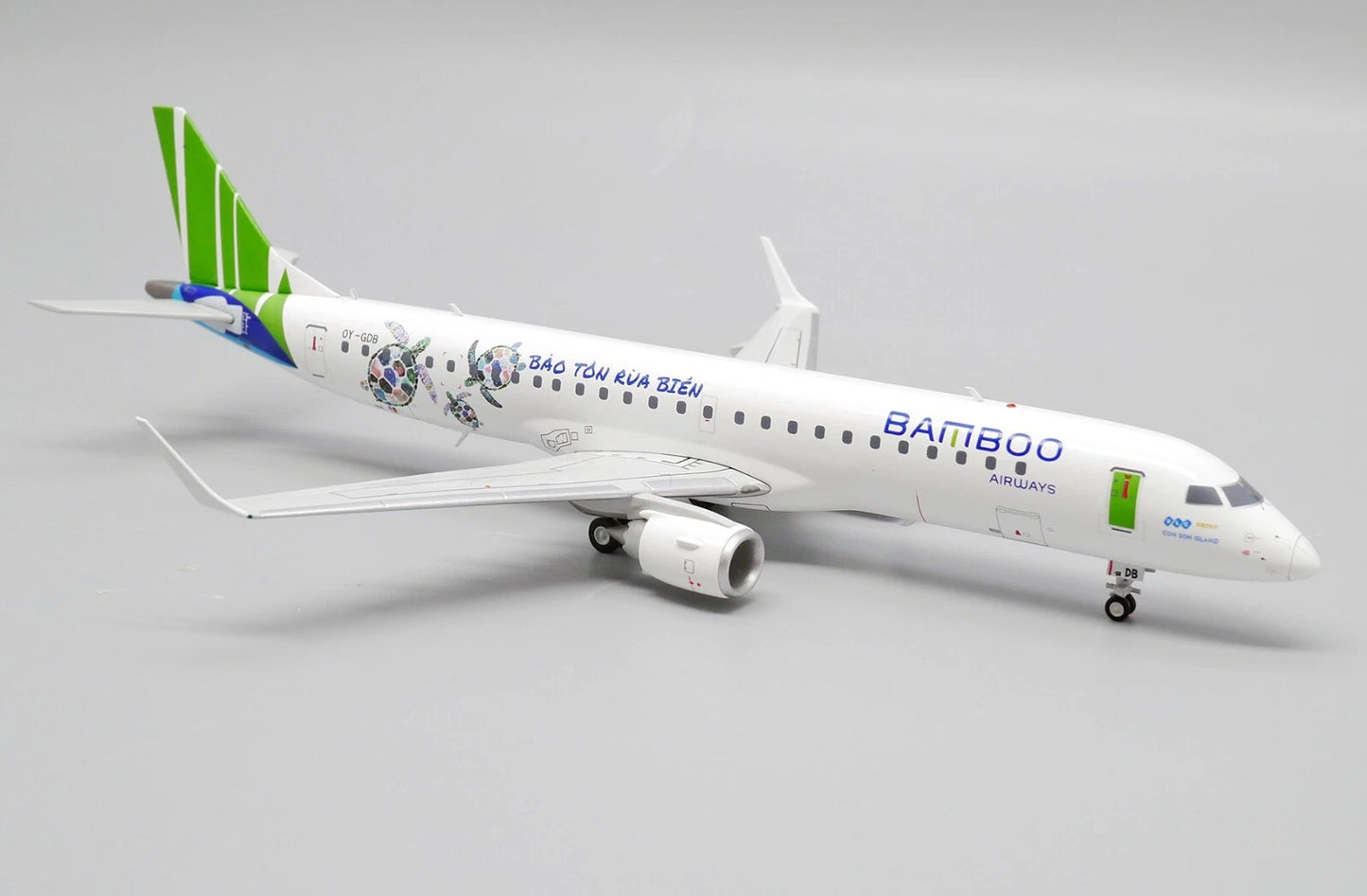 JC WINGS EMBRAER 190-200LR BAMBOO AIRWAYS "SAVE THE TURTLES" REG: OY-GDB