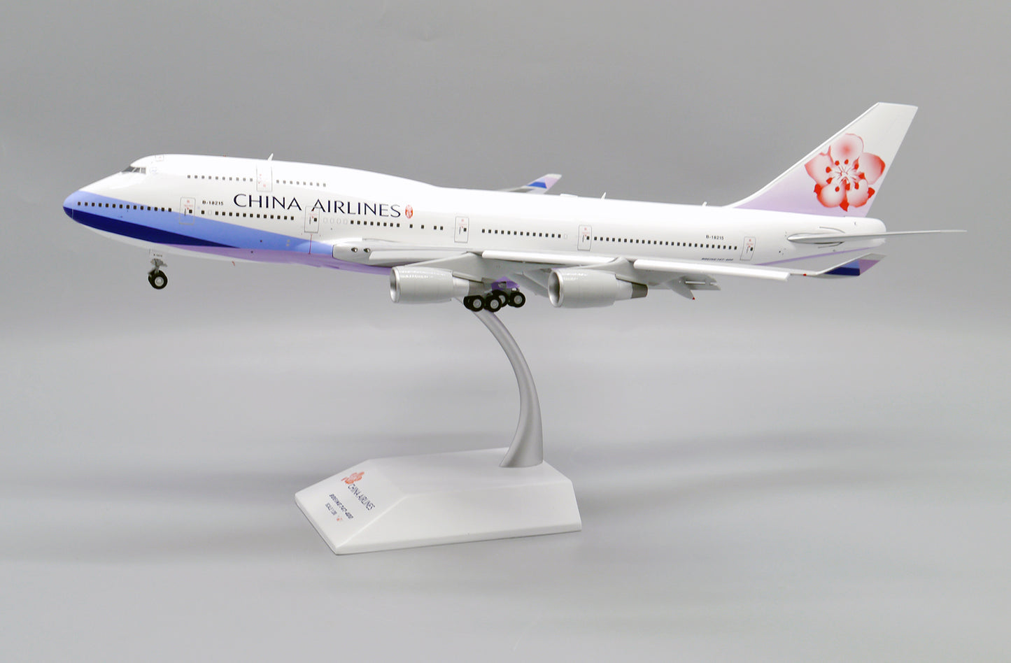 JC WINGS B747-400 CHINA AIRLINES (FLAPS DOWN) REG: B-18215