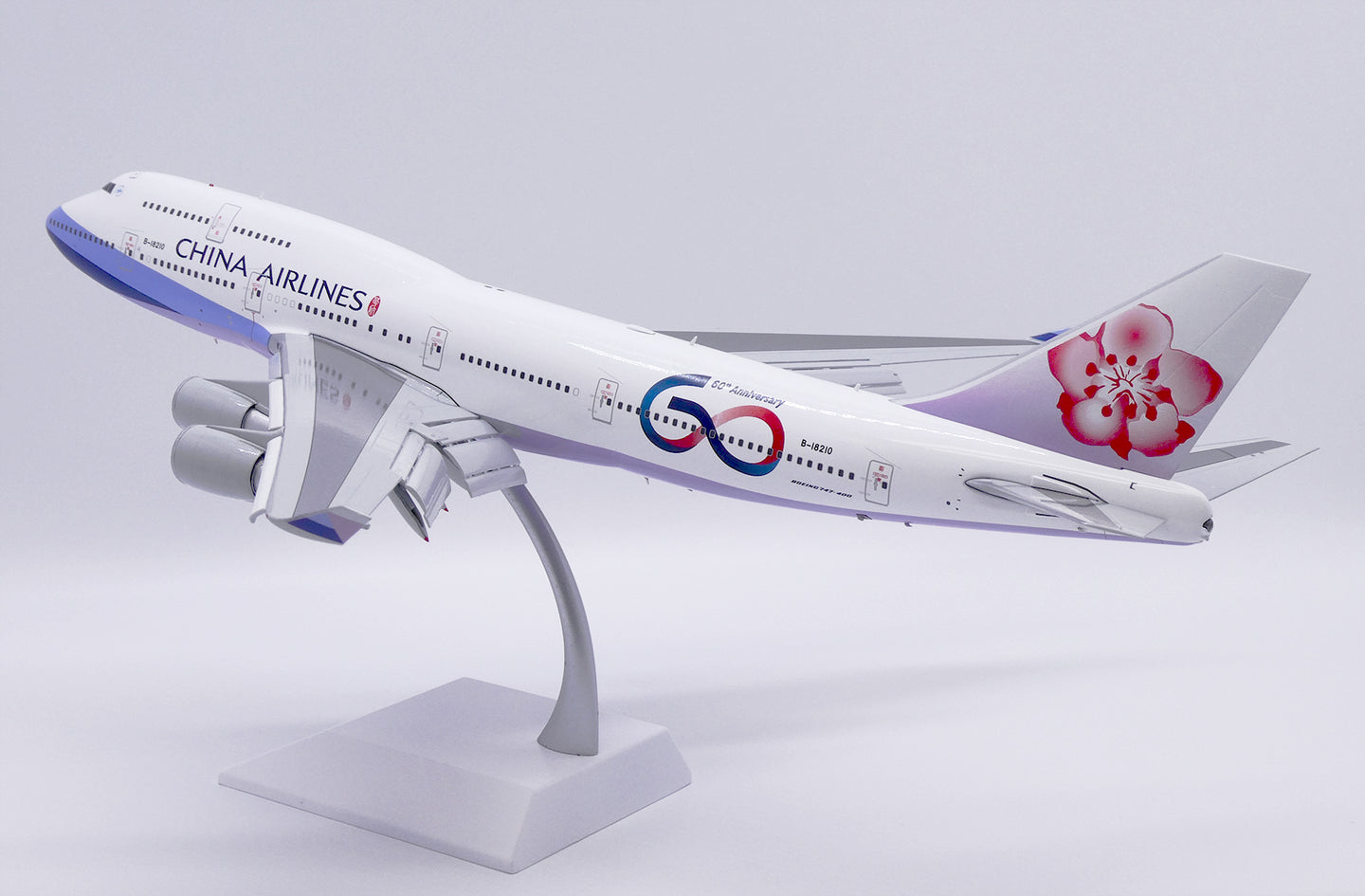 JCWINGS B747-400 CHINA AIRLINES "60TH ANNIVERSARY" (FLAPS DOWN) REG: B-18210