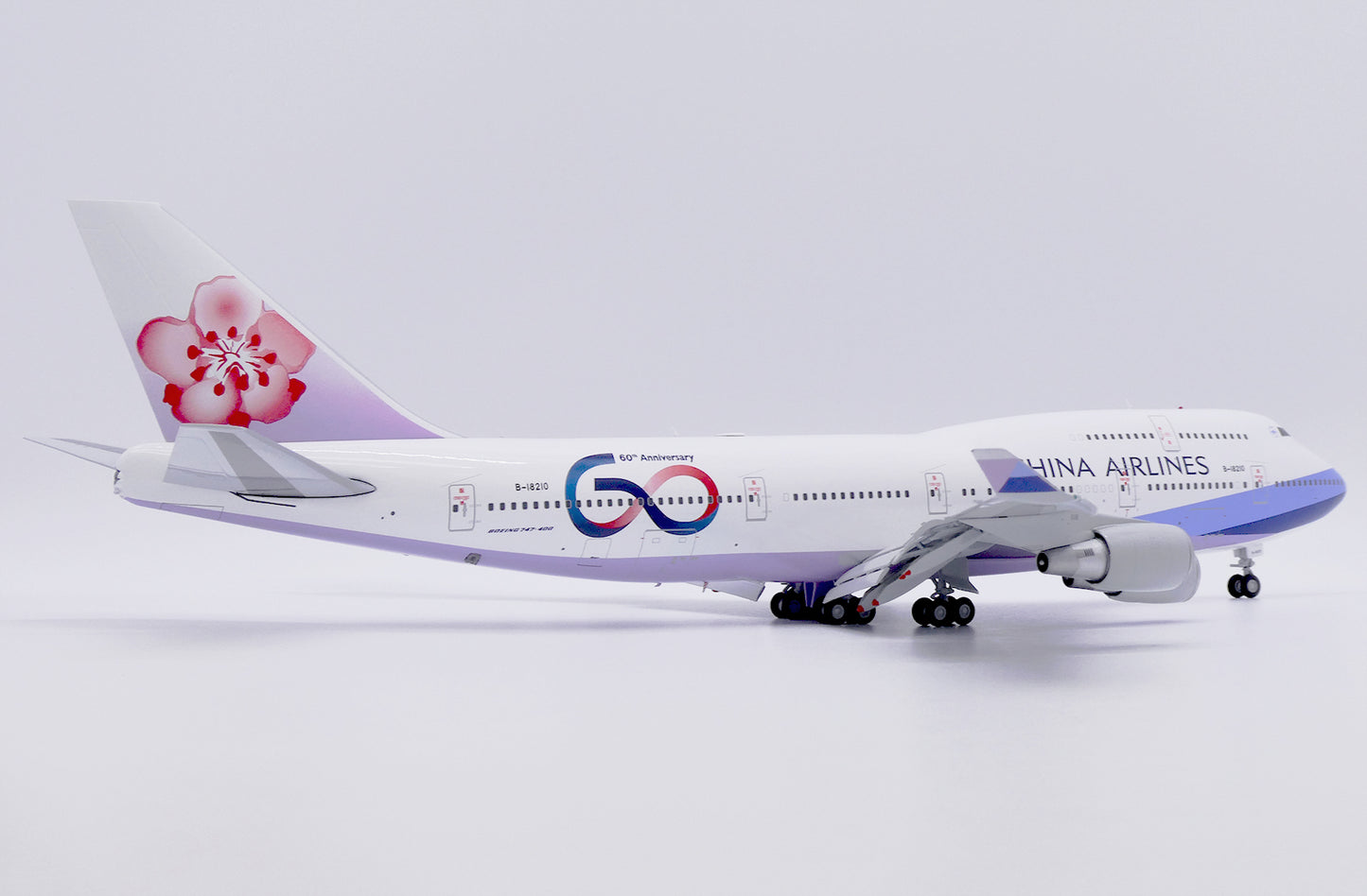 JCWINGS B747-400 CHINA AIRLINES "60TH ANNIVERSARY" (FLAPS DOWN) REG: B-18210