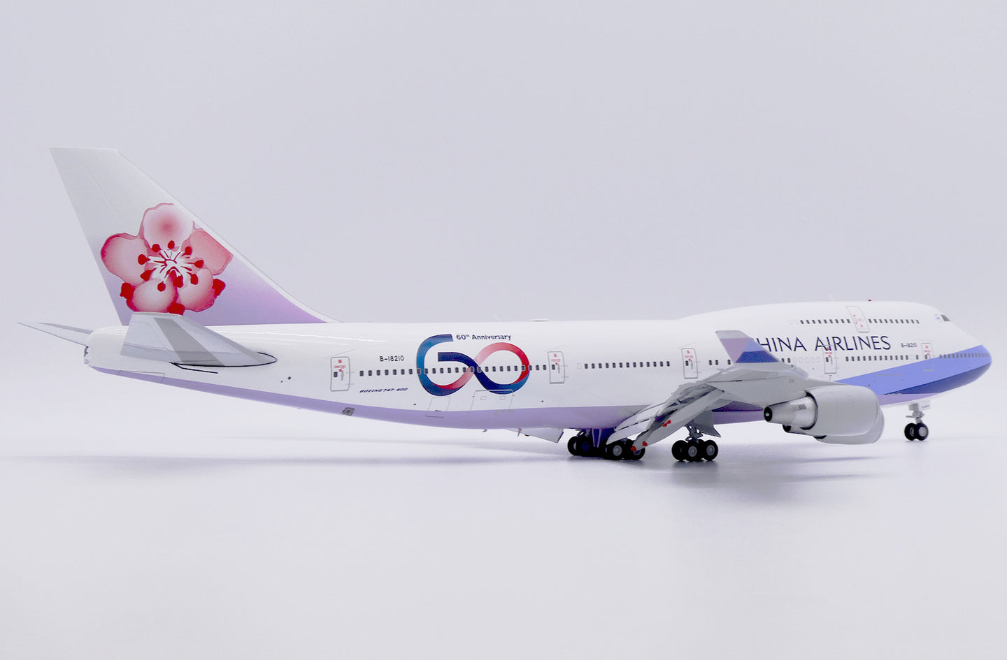 JCWINGS B747-400 CHINA AIRLINES "60TH ANNIVERSARY" (FLAPS DOWN) REG: B-18210