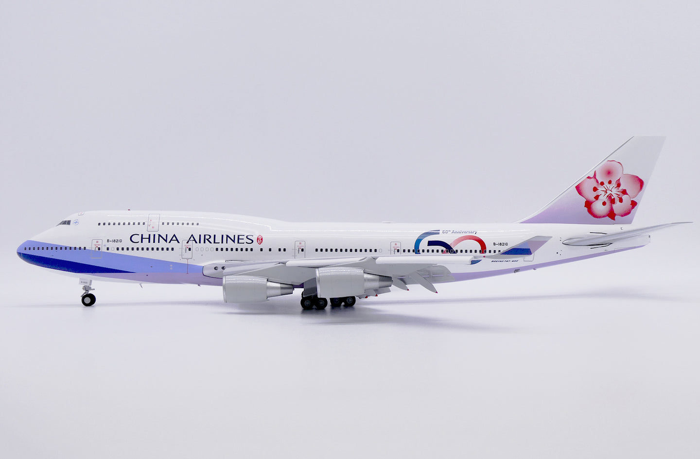 JCWINGS B747-400 CHINA AIRLINES "60TH ANNIVERSARY" (FLAPS DOWN) REG: B-18210