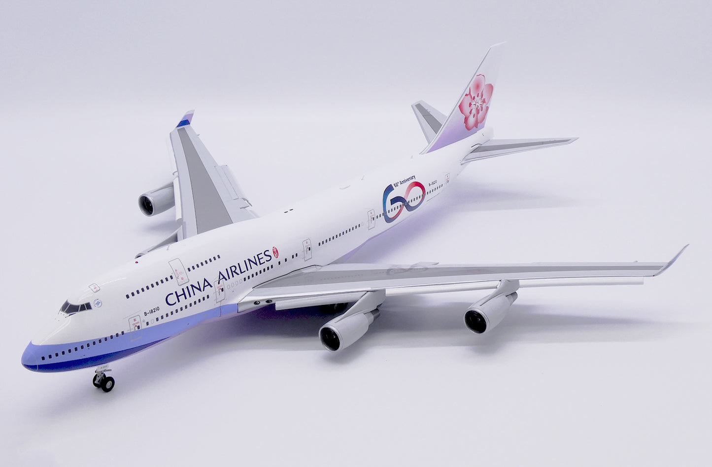JCWINGS B747-400 CHINA AIRLINES "60TH ANNIVERSARY" (FLAPS DOWN) REG: B-18210