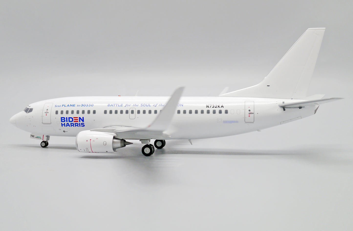 JC WINGS B737-500 "BATTLE FOR THE SOUL OF THE NATION" REG: N732KA