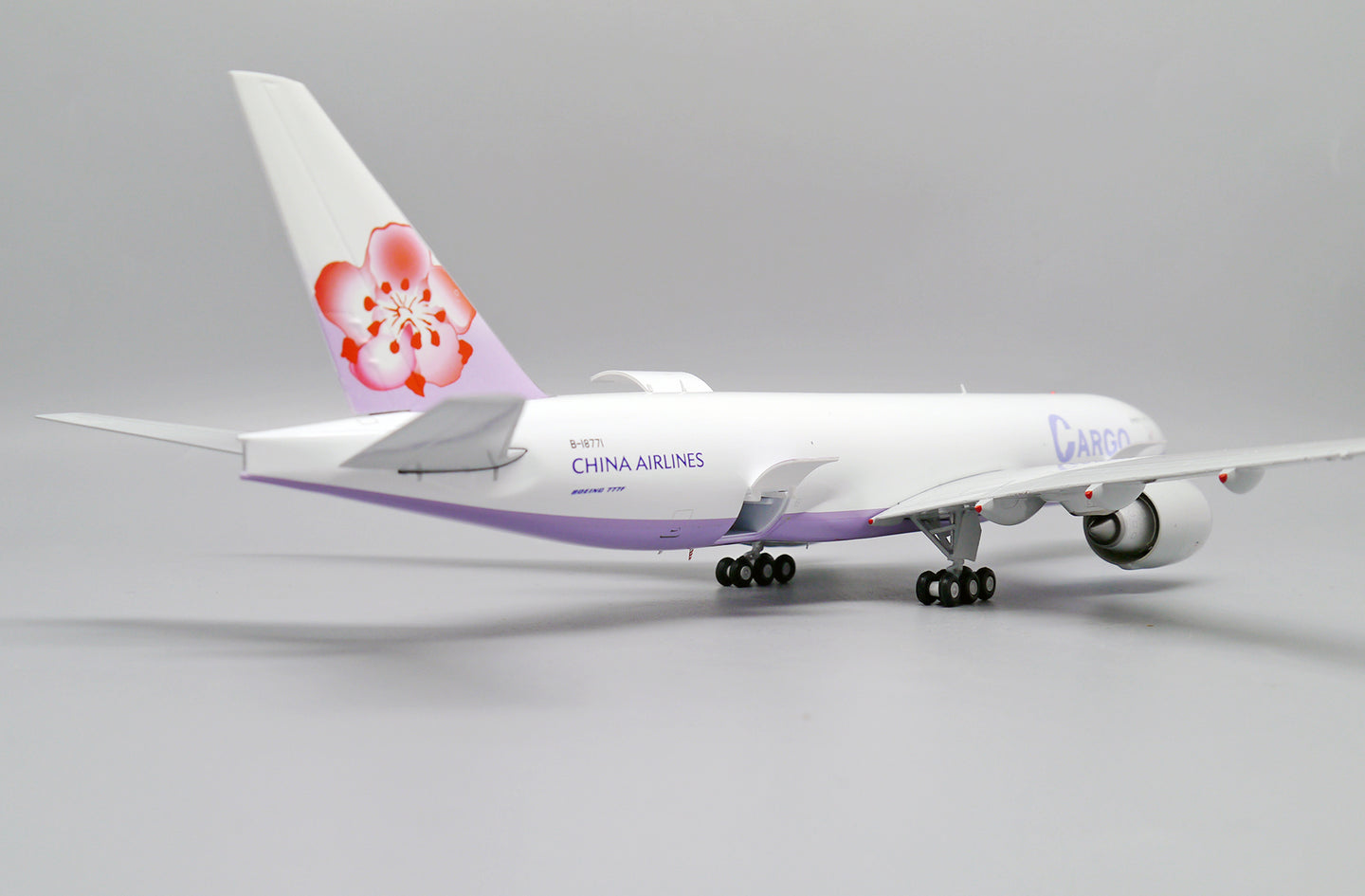 JC WINGS B777F CHINA AIRLINES CARGO (INTERACTIVE SERIES) REG: B-18771