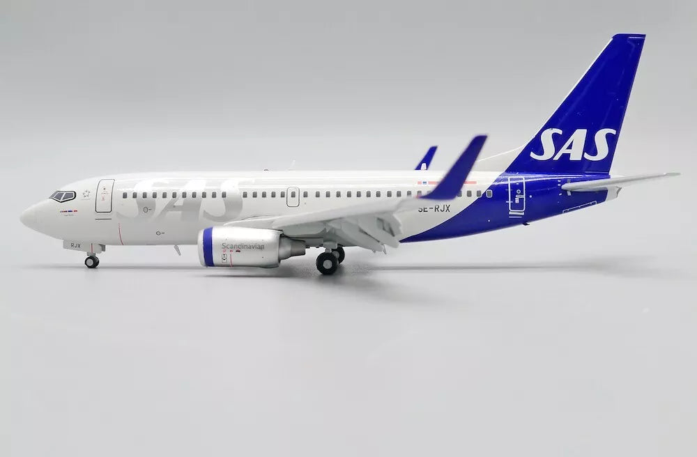 JC WINGS B737-700 SCANDINAVIAN AIRLINES (FLAP DOWN) REG: SE-RJX