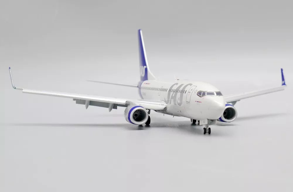 JC WINGS B737-700 SCANDINAVIAN AIRLINES (FLAP DOWN) REG: SE-RJX