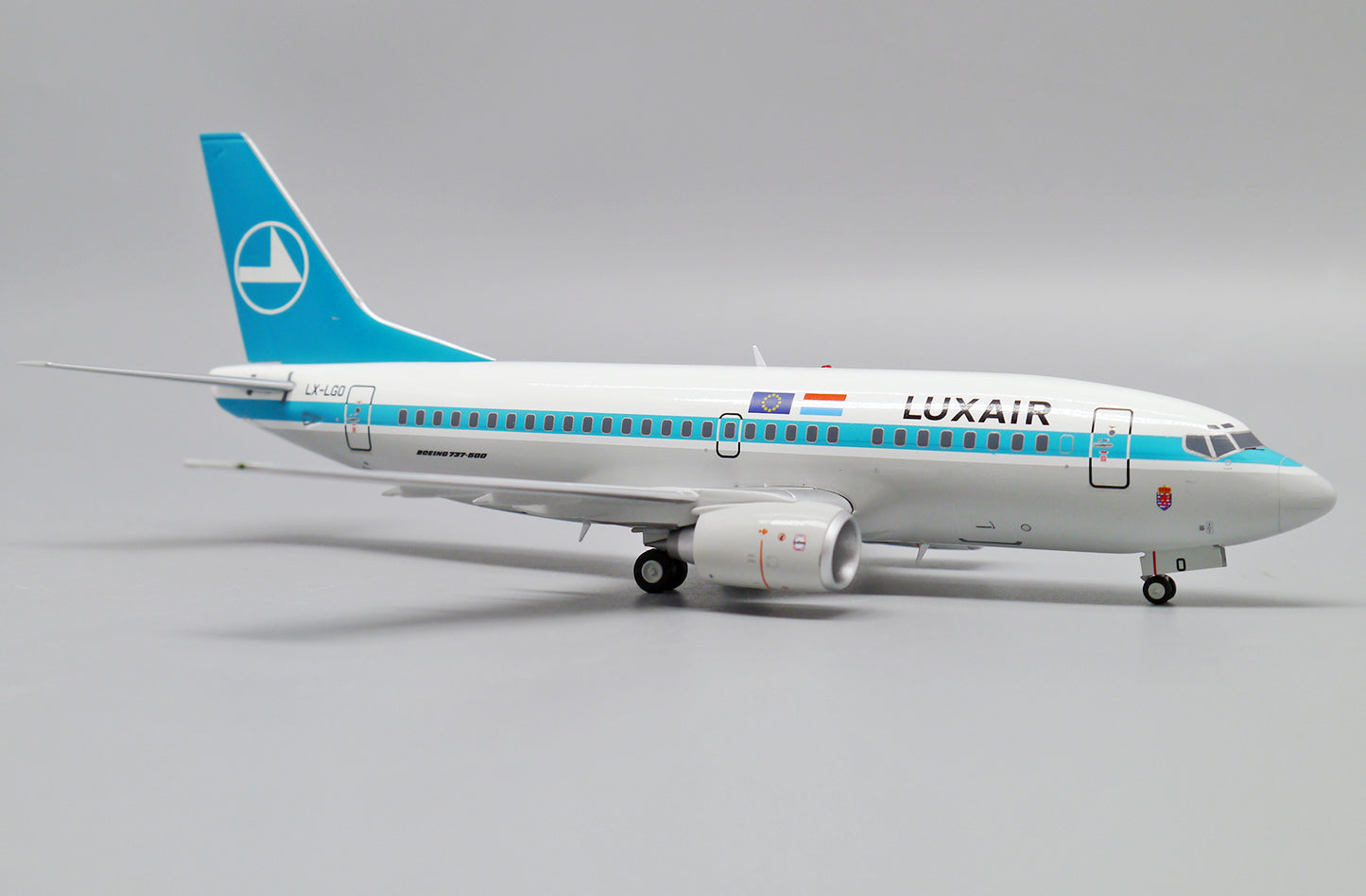 JC WINGS B737-500 LUXAIR REG: LX-LGO