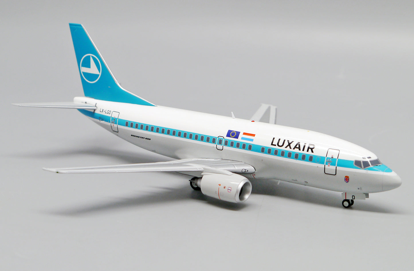 JC WINGS B737-500 LUXAIR REG: LX-LGO