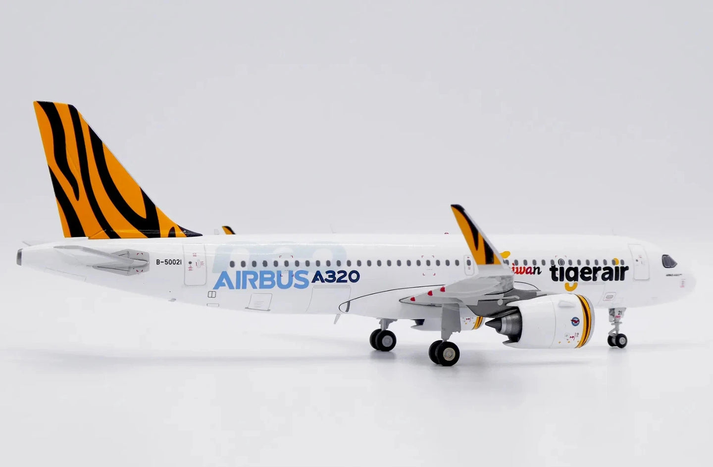 JC WINGS A320NEO TIGERAIR "TAIWAN" REG: B-50021
