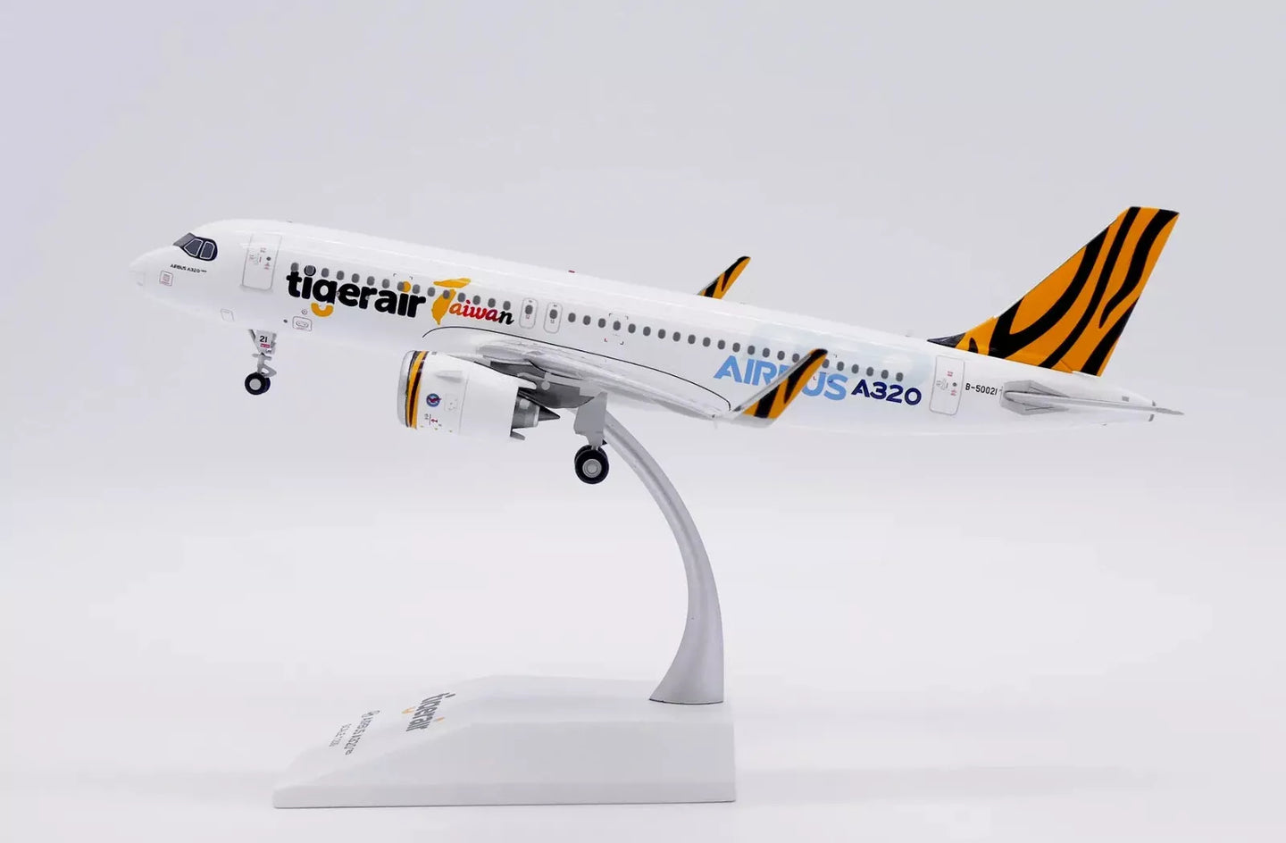 JC WINGS A320NEO TIGERAIR "TAIWAN" REG: B-50021