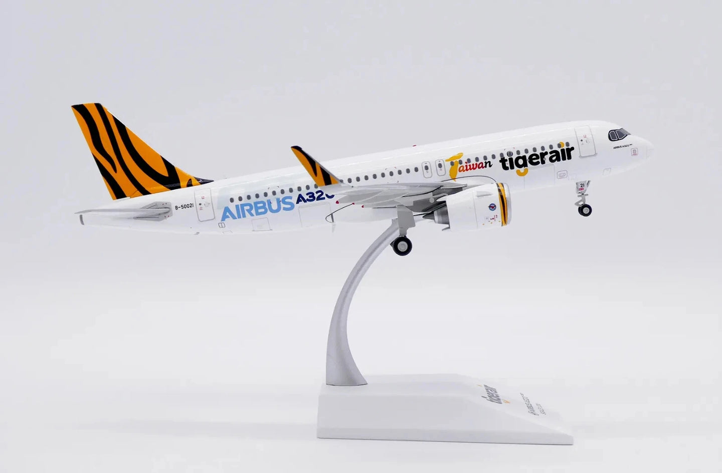 JC WINGS A320NEO TIGERAIR "TAIWAN" REG: B-50021