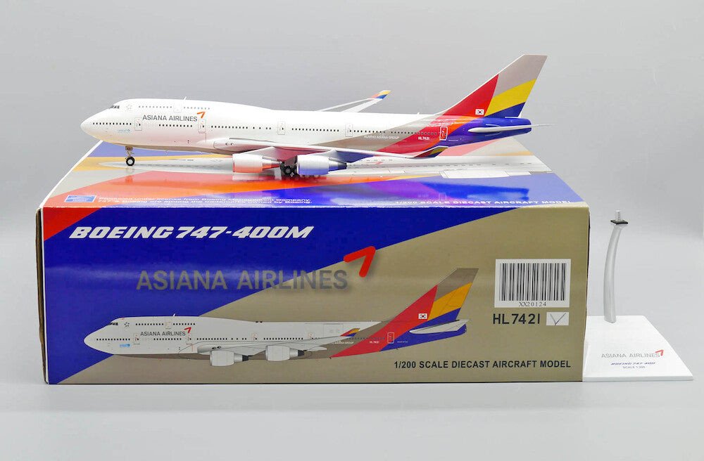 JC WINGS B747-400M ASIANA AIRLINES REG: HL7421