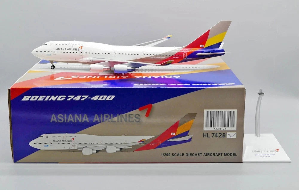 JCWINGS B747-400 ASIANA AIRLINES "LAST FLIGHT" REG: HL7428