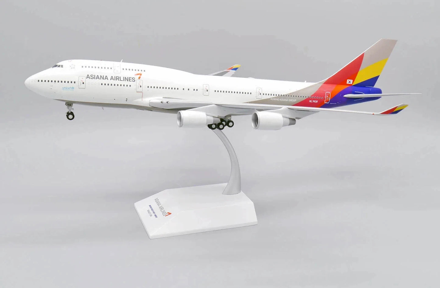 JCWINGS B747-400 ASIANA AIRLINES "LAST FLIGHT" REG: HL7428