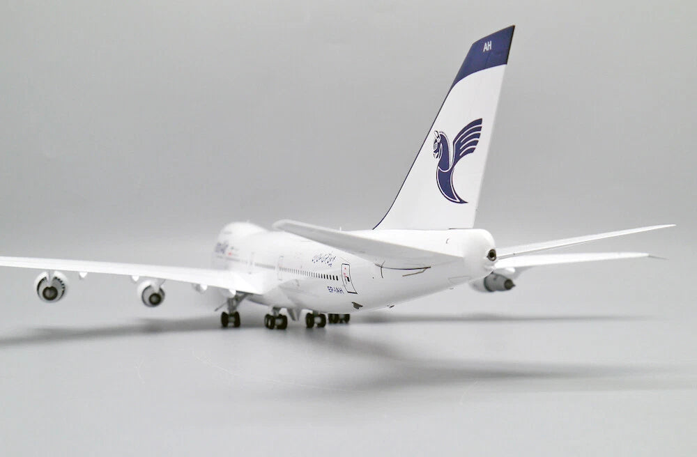JC WINGS B747-200 IRAN AIR REG: EP-IAH