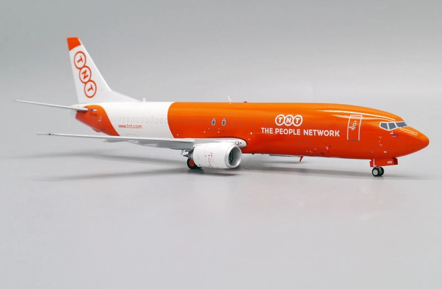 JC WINGS B737-400(SF) TNT (ASL AIRLINES) "THE PEOPLE NETWORK" REG: OE-IAG