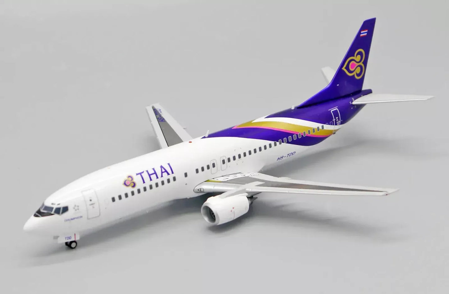 JC WINGS B737-400 THAI AIRWAYS REG: HS-TDD